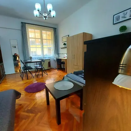 Gecko Centrum Apartment *